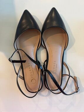 Journee Collection Black Pointed Ankle-Strap Flats